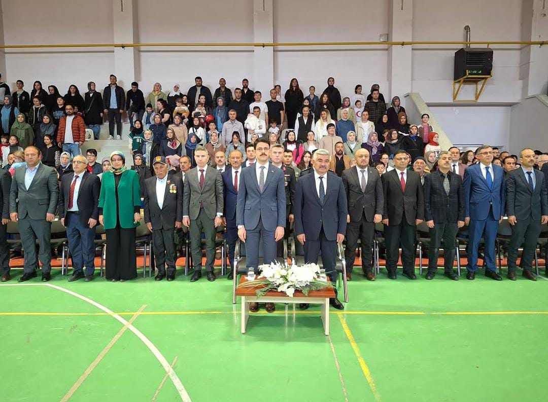 Kaymakamımız Sn. Esad Mücahit ESKİMEZ ''23 Nisan Ulusal Egemenlik ve Çocuk Bayramı'' Kutlama Programına Katıldı