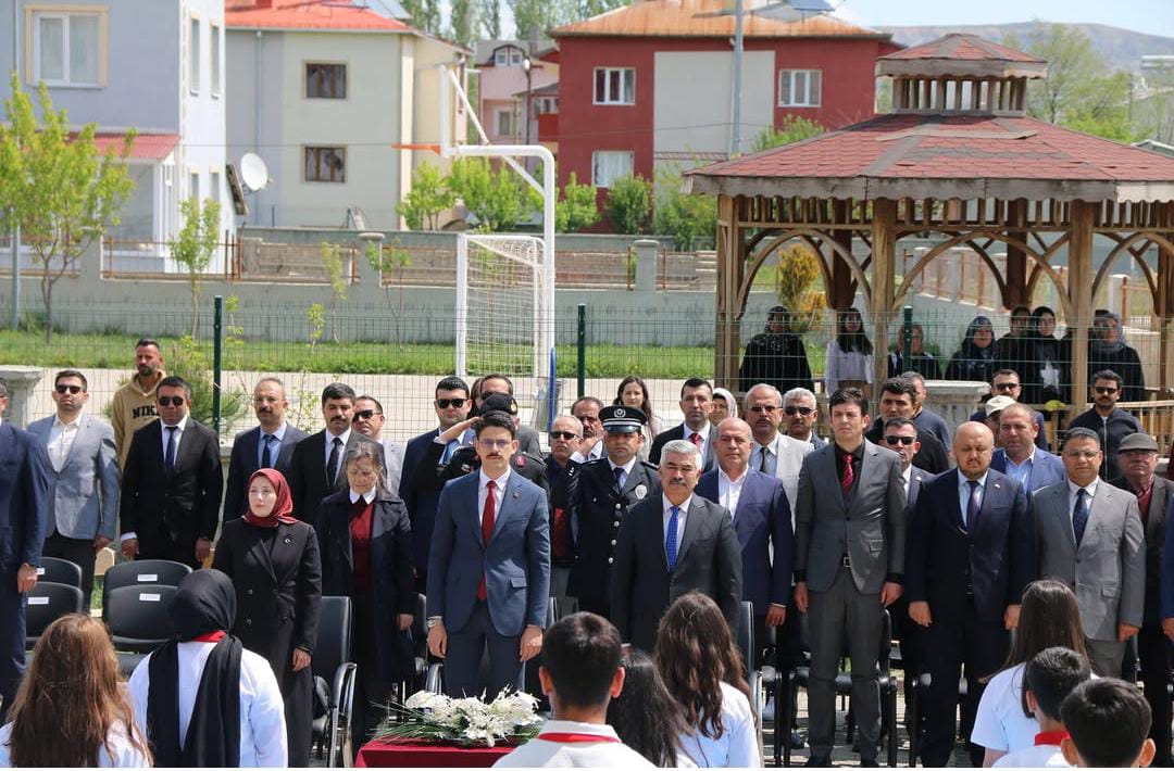 Kaymakamımız Sn. Esad Mücahit ESKİMEZ ''19 Mayıs Atatürk'ü Anma Gençlik ve Spor Bayramı'' Kutlama Programına Katıldı 